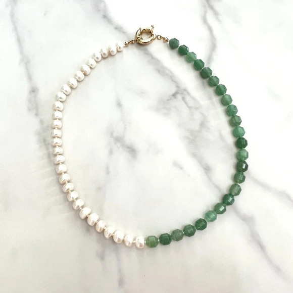Pearl and Green Aventurine Gemstone Necklace Gold Filled Clasp - Picture 6 of 8